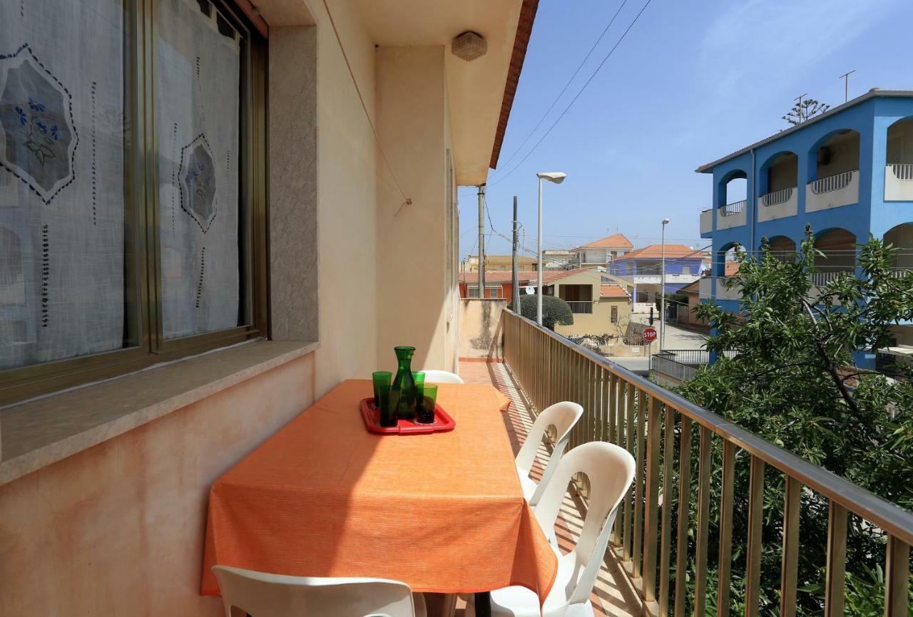 Appartamento Lucilla Punta Secca Exterior photo